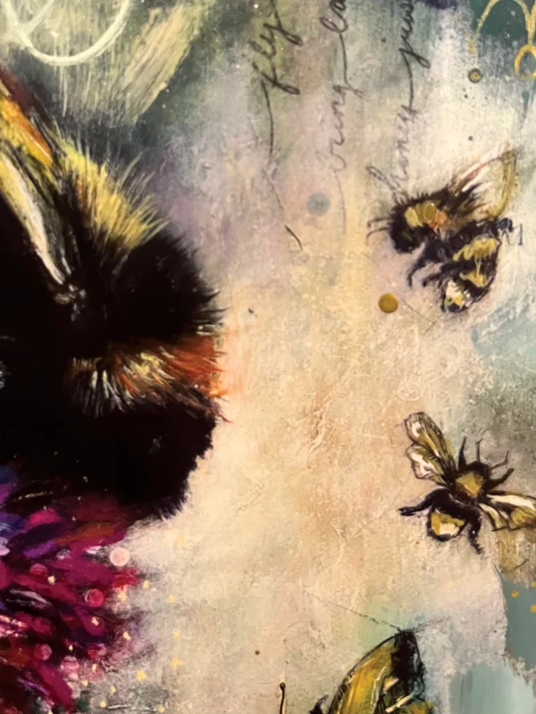 fly littlebee closeup3